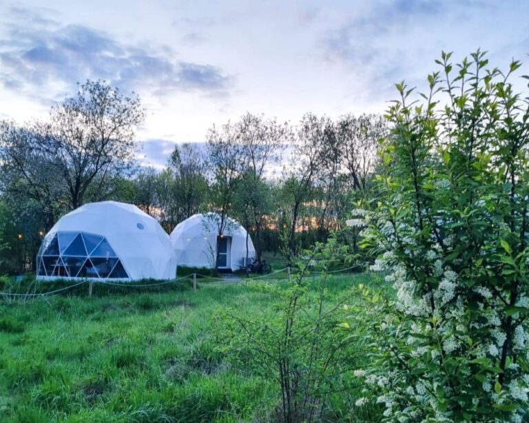 Glamping nad Jeziorem Czorsztyńskim