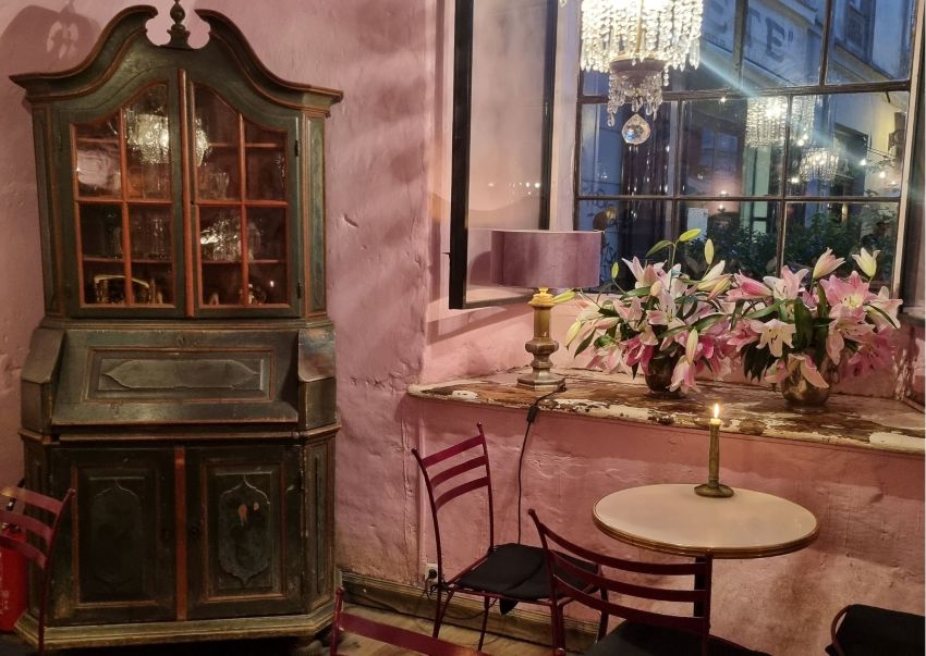 Przytulna kawiarnia w Krakowie - Cafe Camelot